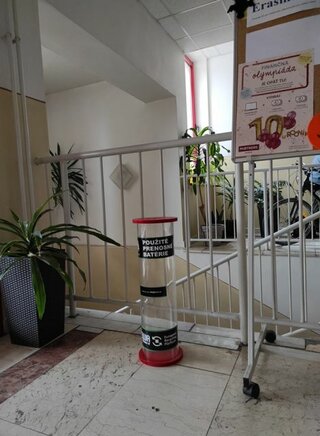 nádoba na elektroodpad v budove A