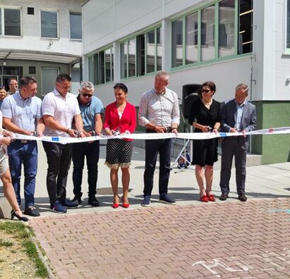 Slávnostné otvorenie prístavby dielní