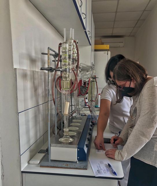 Chemici strávili deň v laboratóriu CERTIPO